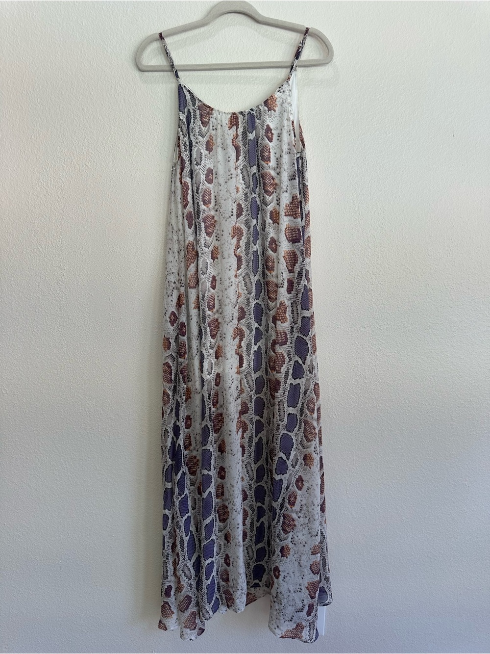 entro Snake-Print Sleeveless Maxi Dress in Cream, Brown & Purple w/pockets Small